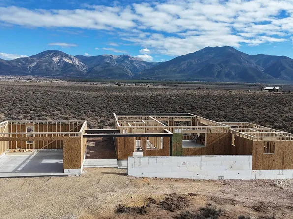 26A Buggy Rd, El Prado, NM 87529