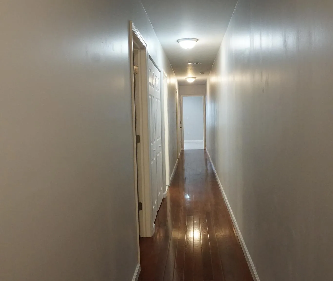 4945 Chestnut St — Photo 2