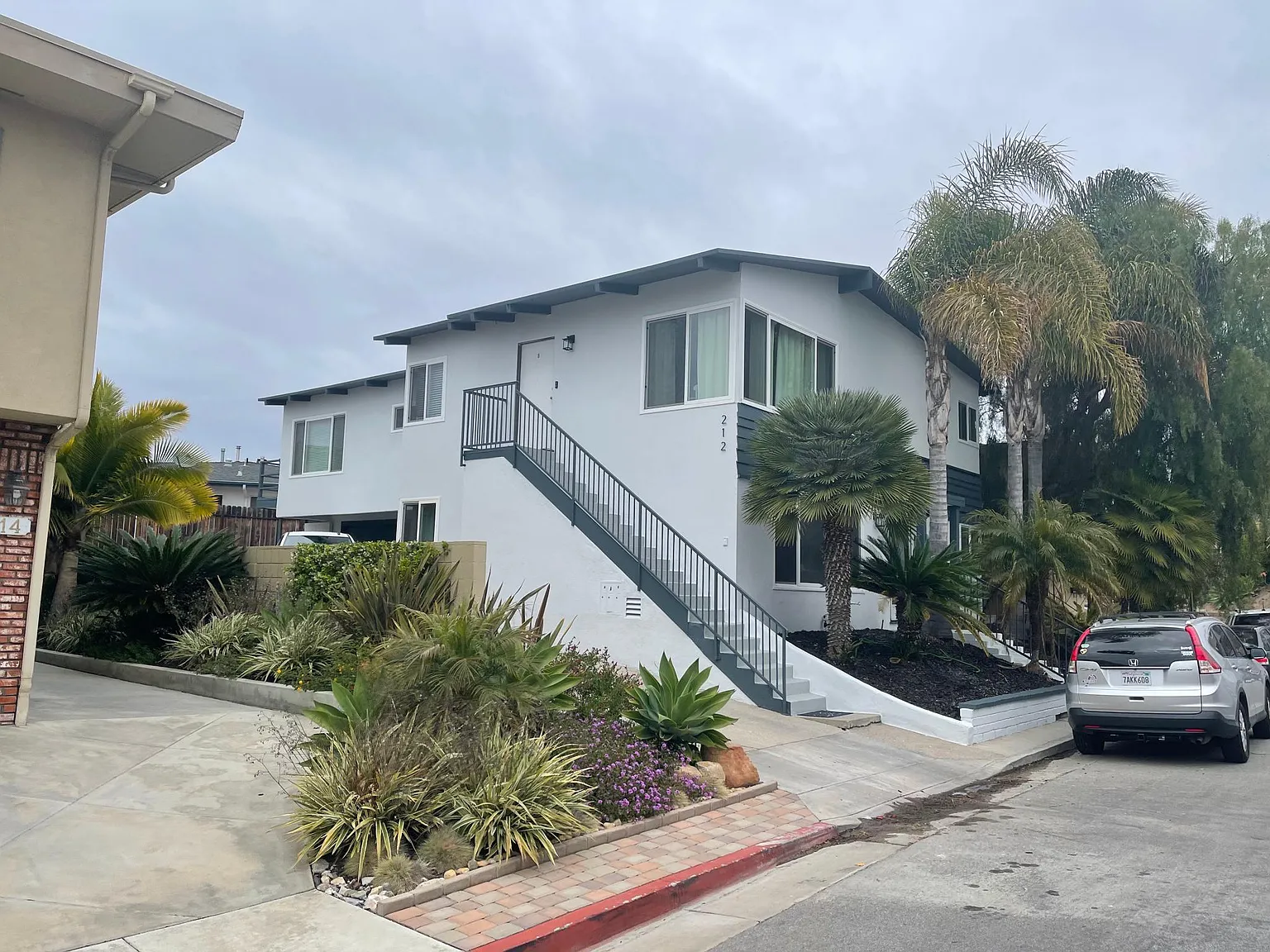 212 Avenida Lobeiro — Photo 2
