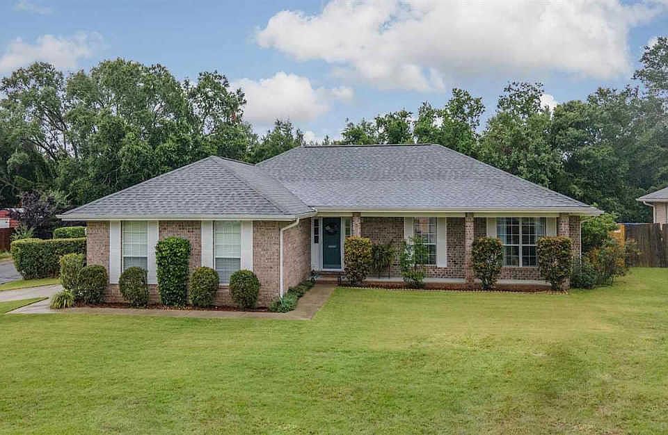 1st image of 4824 La Casa Cir