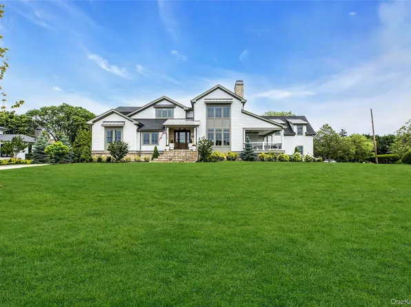 52 Concourse E, Brightwaters, NY 11718