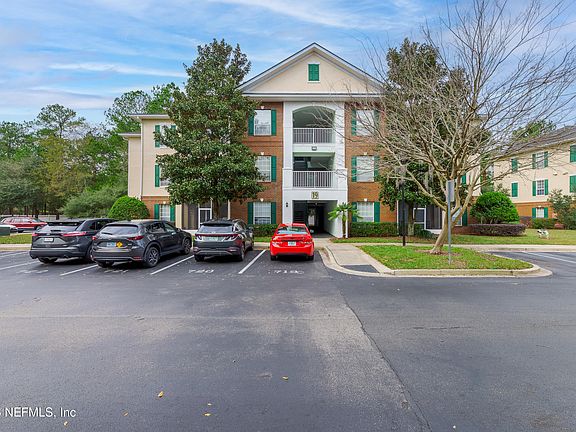 2nd image of 785 OAKLEAF PLANTATION Parkway #1913