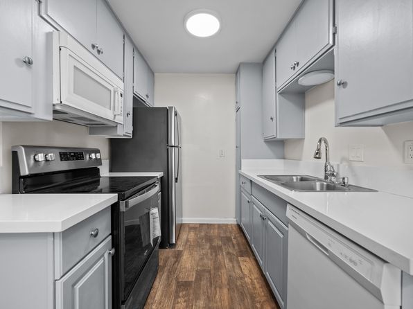 635 Emory St APT 5