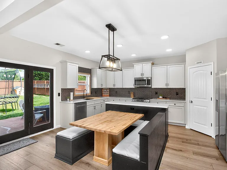 4000 Corey Ct — Photo 12