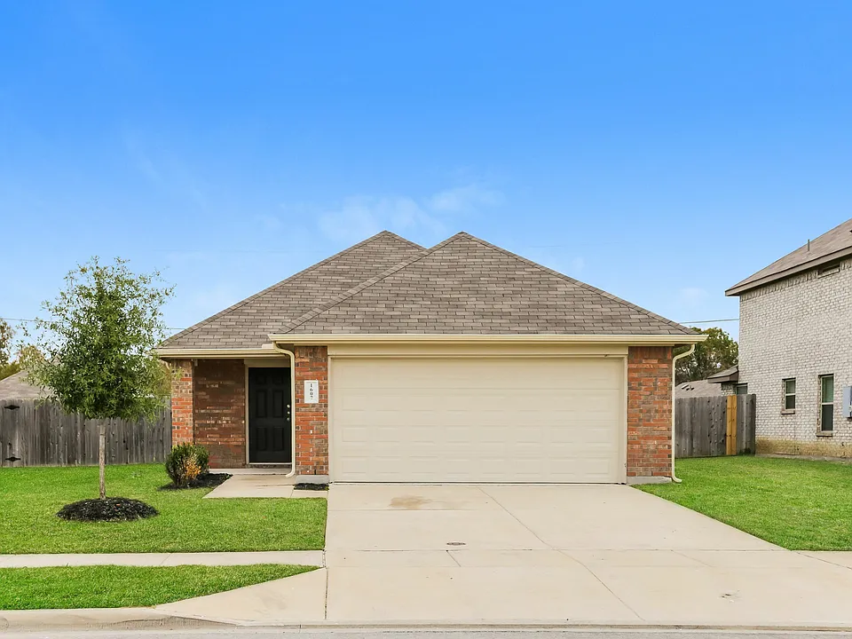 1607 Dove Cir