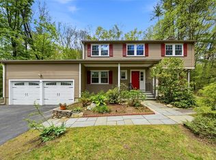 29 Dewey Rd, Lexington, MA 02420