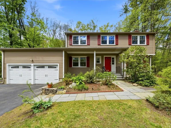29 Dewey Rd, Lexington, MA 02420