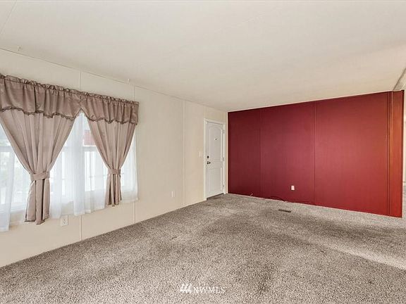5th image of 5900 64th St NE Unit 227