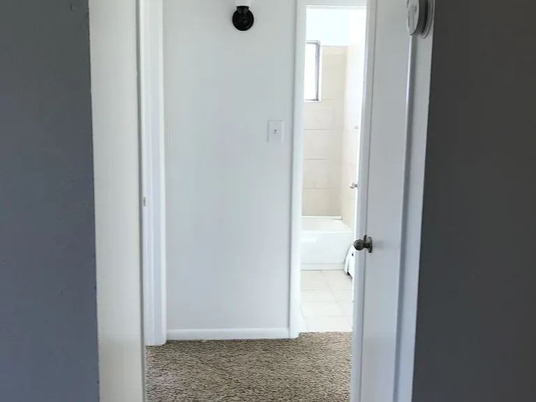 95 N Clarkson St Carolyn Arms Apartments — Photo 23
