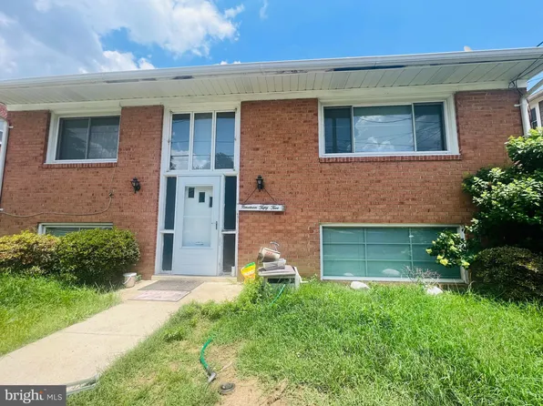 1955 S Kenmore St, Arlington, VA 22204