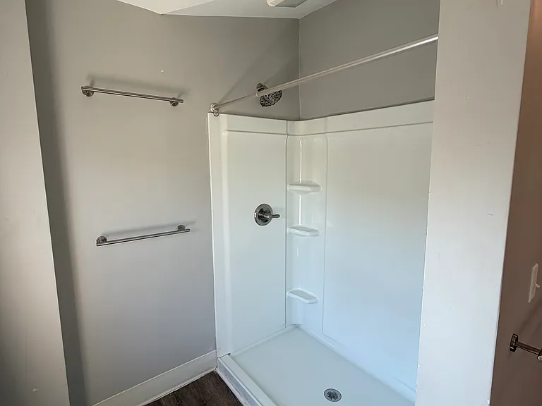 1731 Edenside Ave #R3 — Photo 8