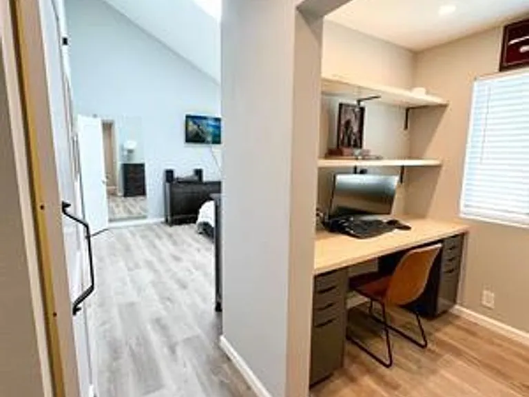 1421 Felspar St #3 — Photo 6