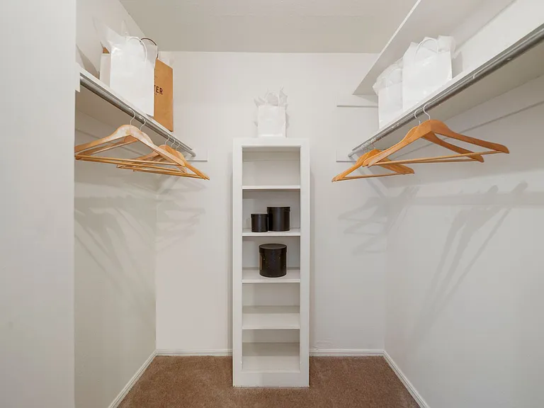 Park Villas Apartments — Photo 12
