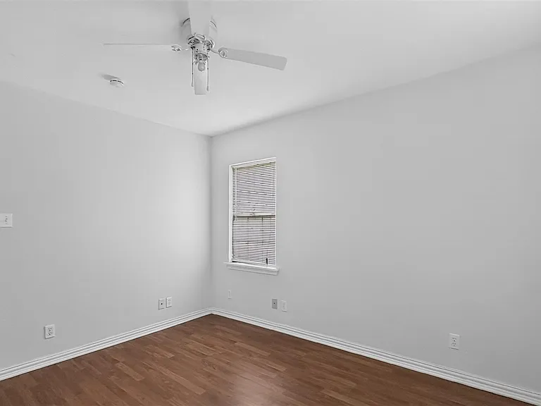 1118 Hunter Dr #A — Photo 6