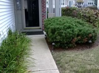 16441 Club Ct #1, Crest Hill, IL 60403