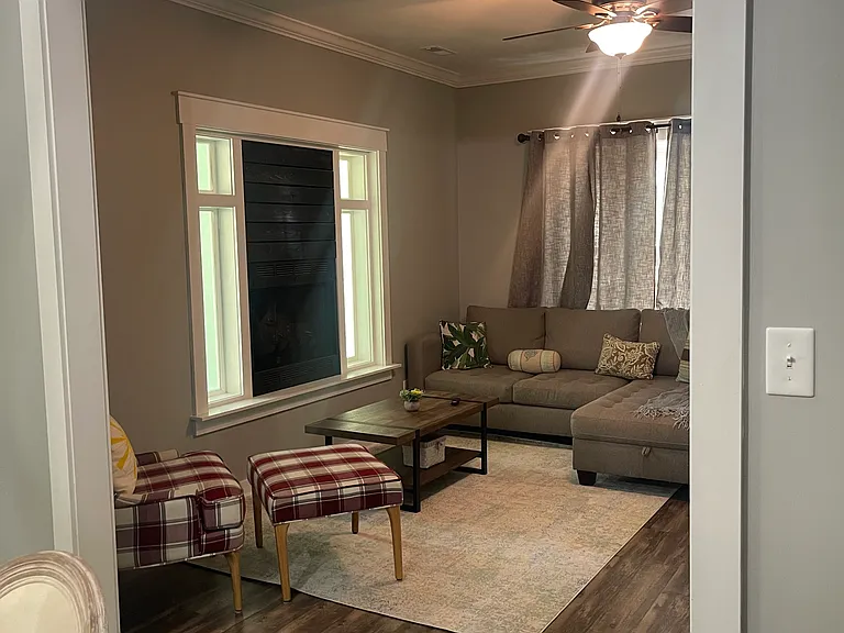 212 Judd St — Photo 13