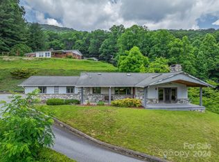 375 Little Mountain Rd, Waynesville, NC 28786