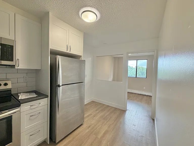 750 Kipps Ln #3 — Photo 9