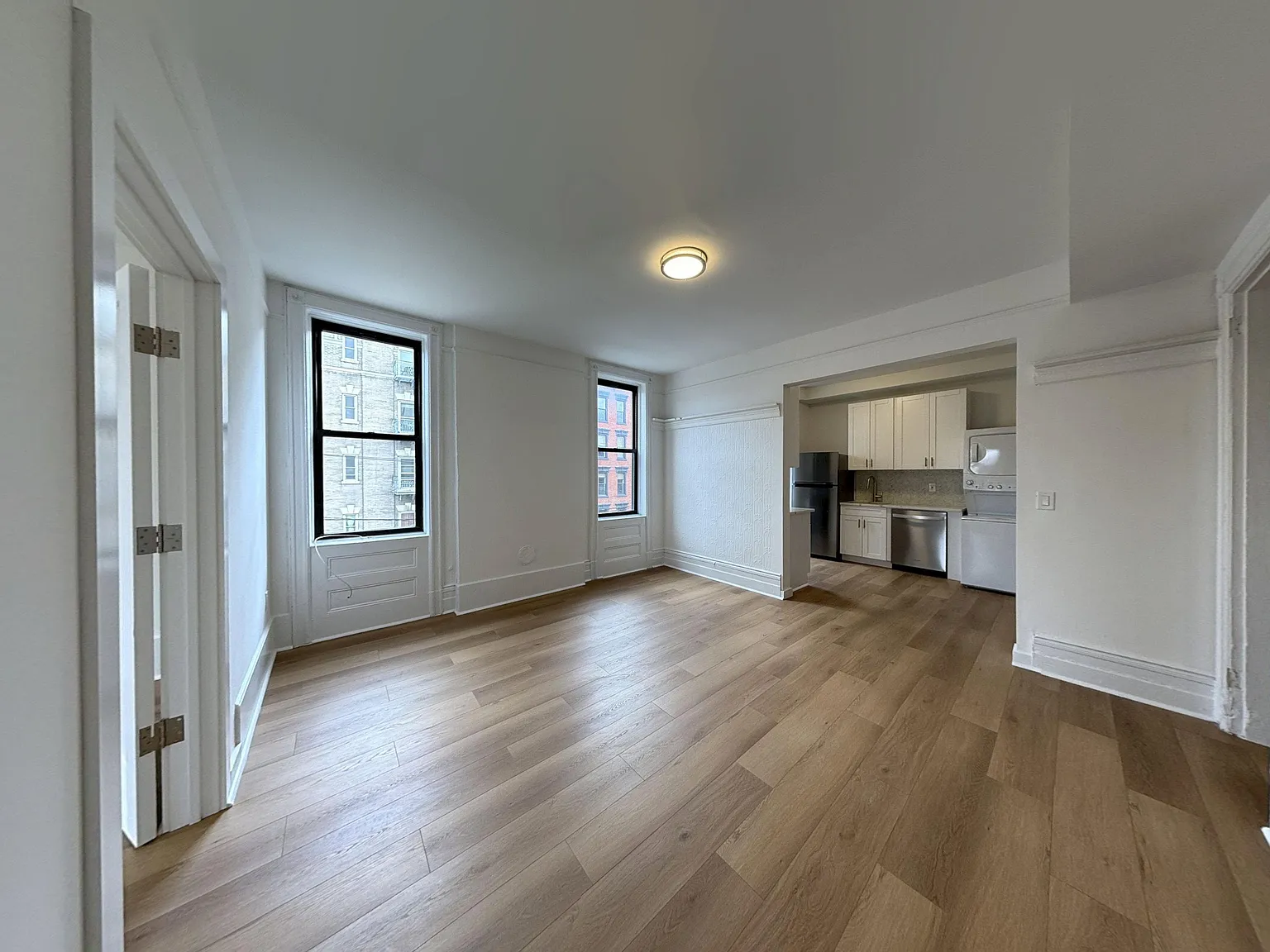 3 bed, $5,500 — Photo 3