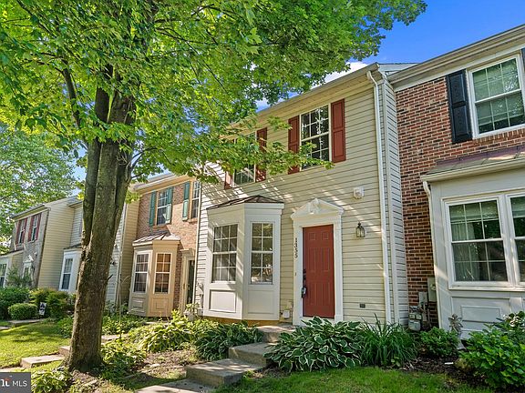 2nd image of 1355 Walkabout Ct #40
