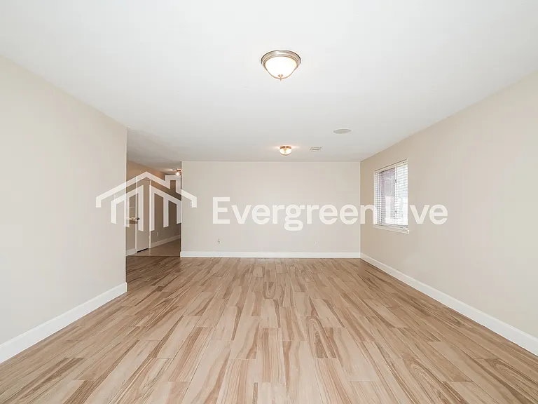 18034 Lago Forest Dr — Photo 6