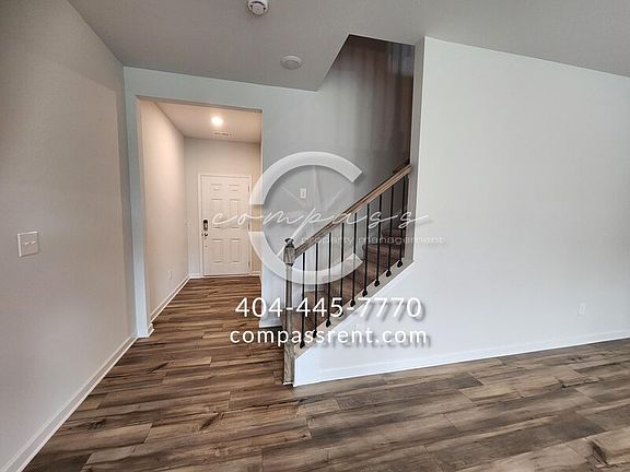 3rd image of 721 Point Place Dr