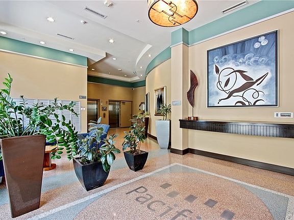 5th image of 150 The Promenade N Unit 215