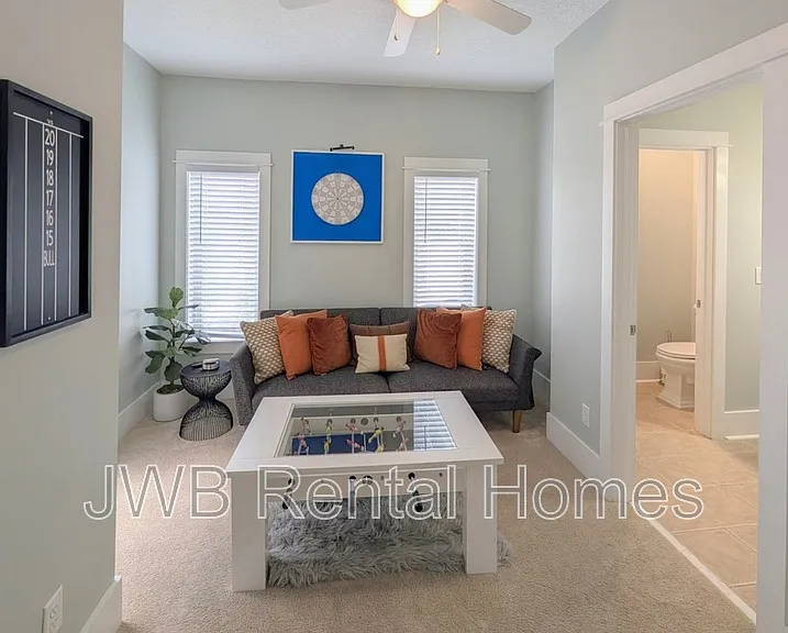 361 Ahern St — Photo 15