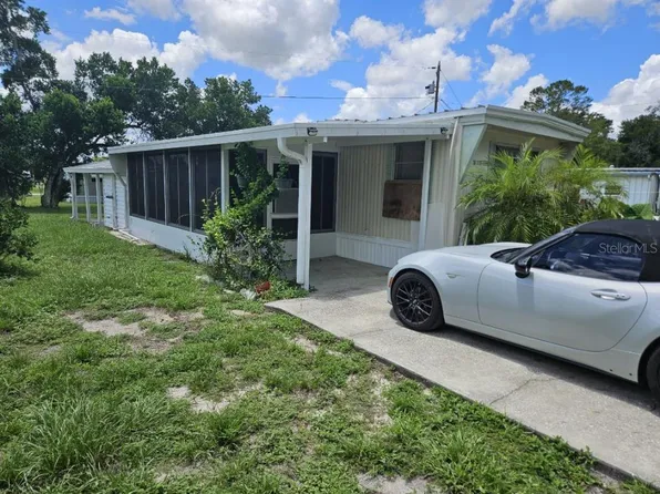 38748 Calumet Ave, Zephyrhills, FL 33542