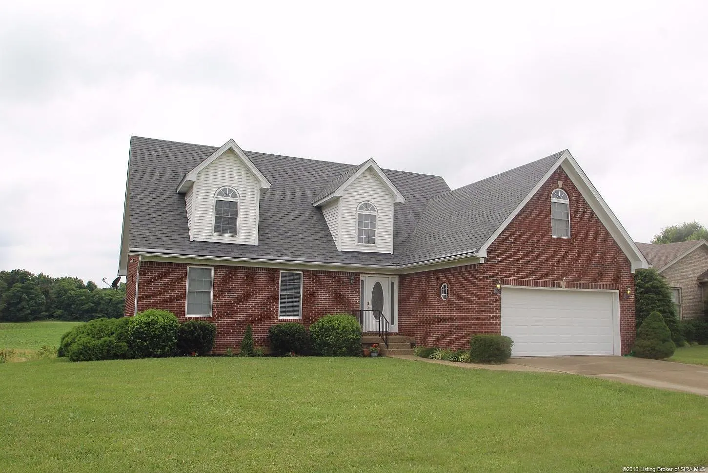 3114 Azalea Dr photo 1