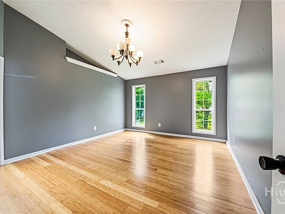 5th image of 1004 Orchard Mill Court
