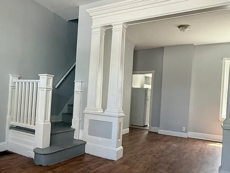 5640 Cherry St — Photo 2