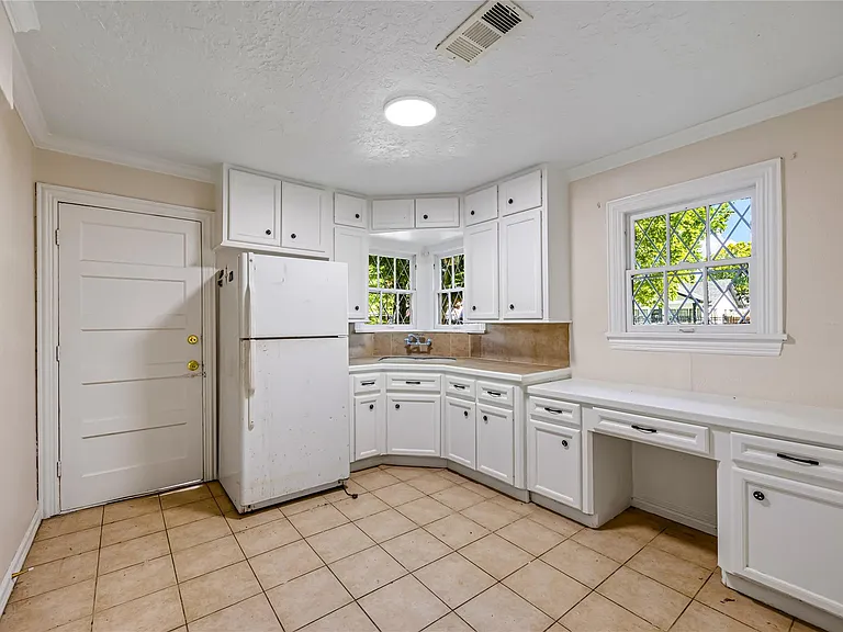 7224 McHenry St — Photo 9