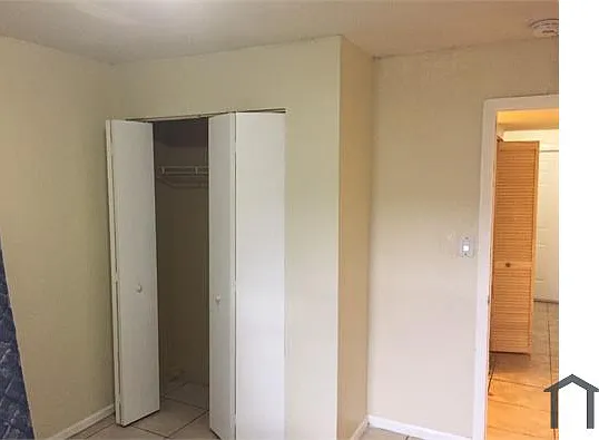 3 bed, $2,332 — Photo 3