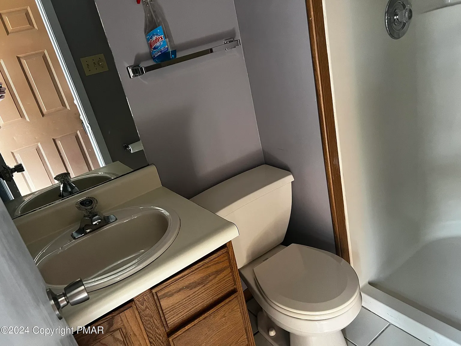 3 bed, 2.5 bath, 1200 sqft, $1,800 — Photo 4