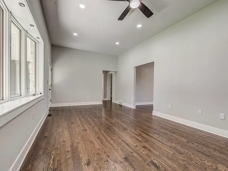8400 Riggs St — Photo 3