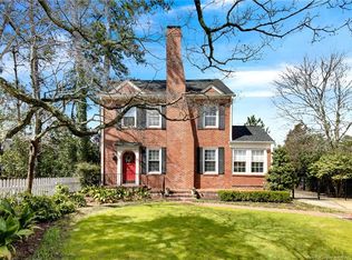 105 Peachtree St, Fayetteville, NC 28305