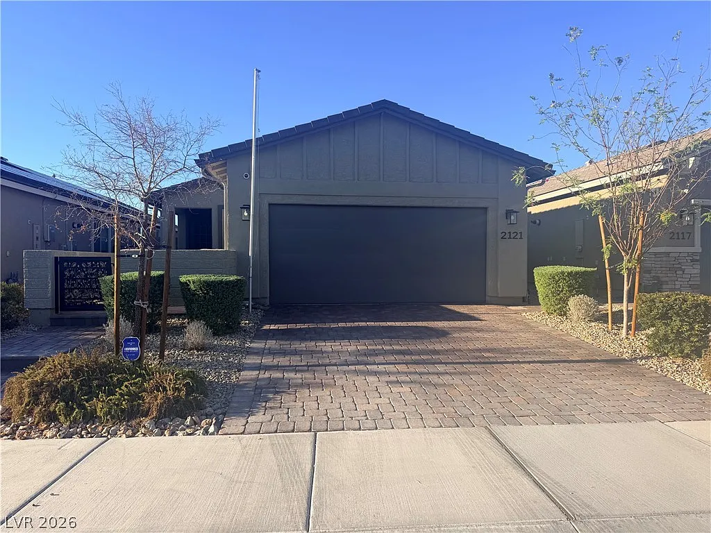 2 bed, 2.0 bath, 1405 sqft, $1,899 — Photo 1
