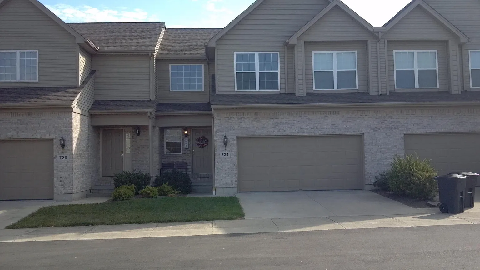726 Sherwood Green Ct photo 1