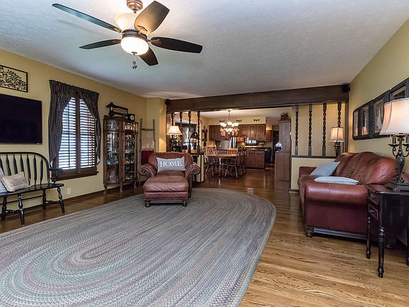 3rd image of 2668 Kings Hwy