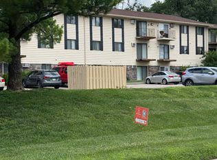 1831 Fuller Rd APT 4, West Des Moines, IA 50265