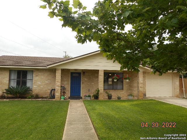 1st image of 909 Anna Dr