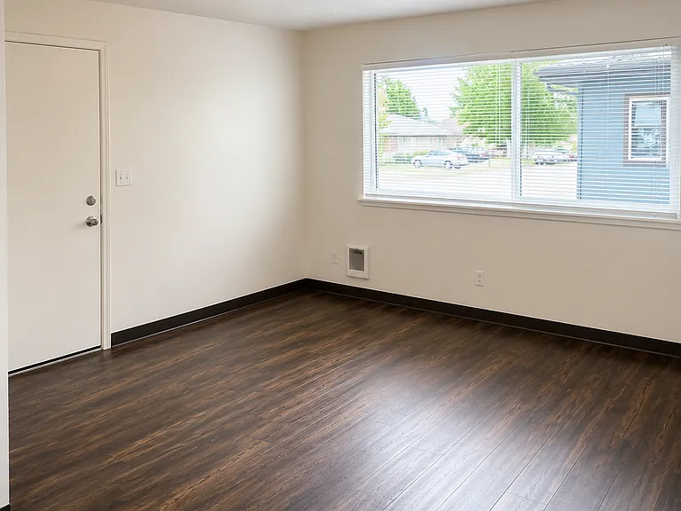 2303 Jefferson St #2 — Photo 3
