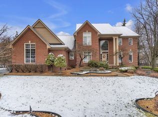 22098 Worcester Dr, Novi, MI