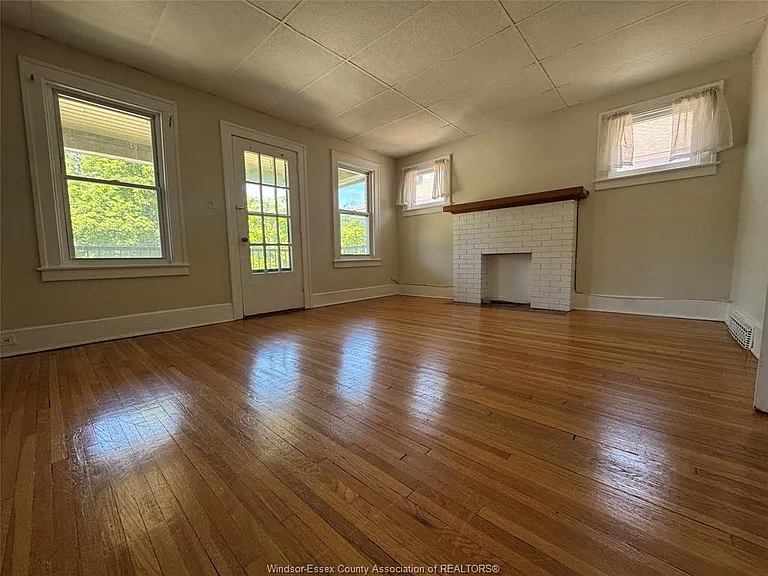 290 Vista Pl #4 — Photo 5