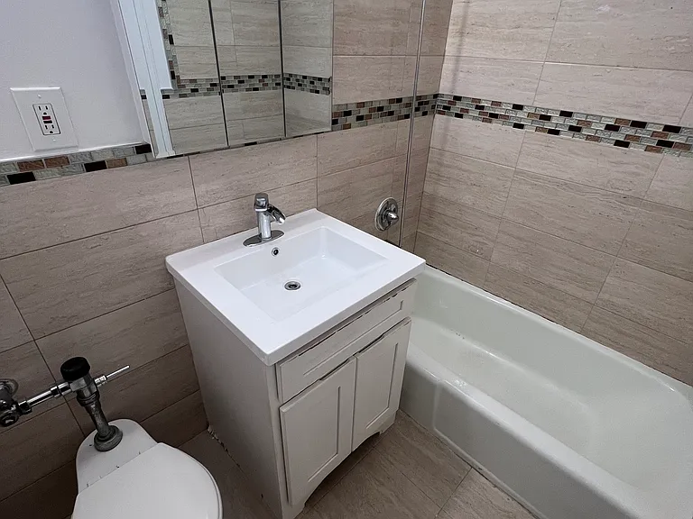 13981 35th Ave #4G — Photo 16
