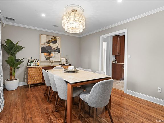 5th image of 123 Hilburn Road