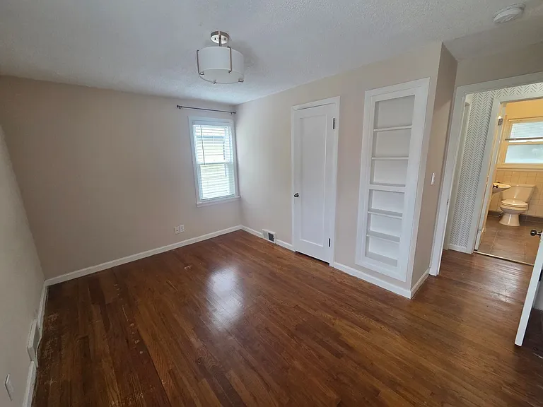 3703 W Rockwell Ave — Photo 30
