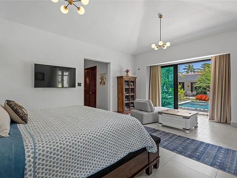 370 Dorado Bch E — Photo 43