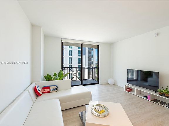 2nd image of 301 Altara Ave APT 707